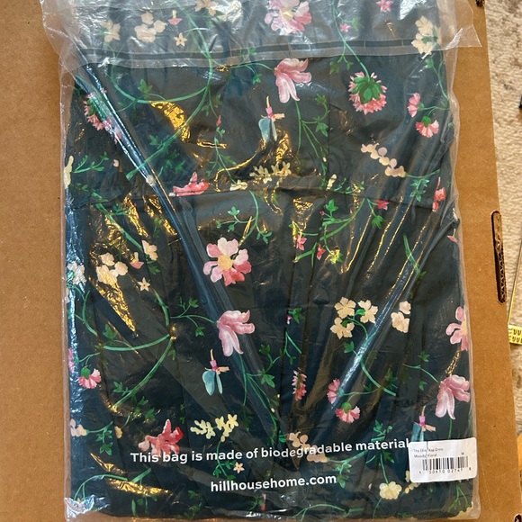 NWT Hill House Ellie Nap Dress in Moody Floral Size Medium - Picture 4 of 5